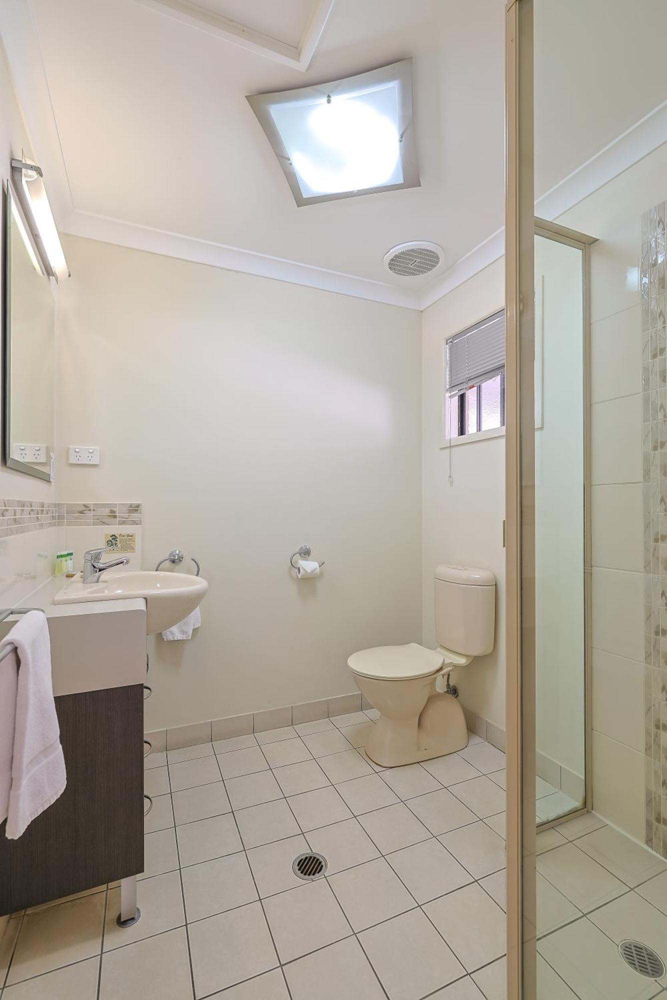 Emerald Central Palms Motel Bagian luar foto