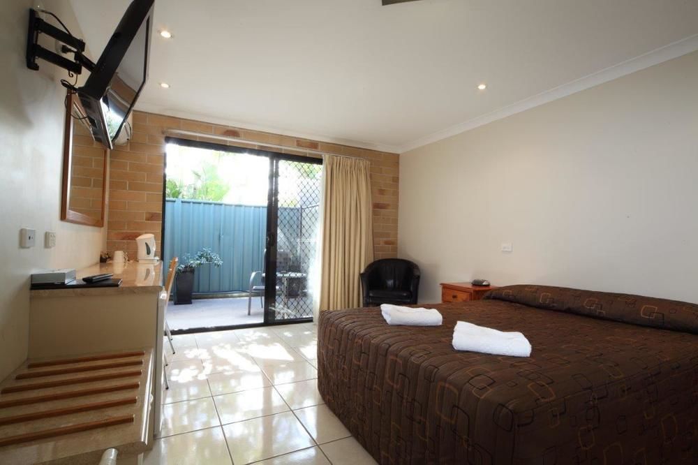 Emerald Central Palms Motel Bagian luar foto